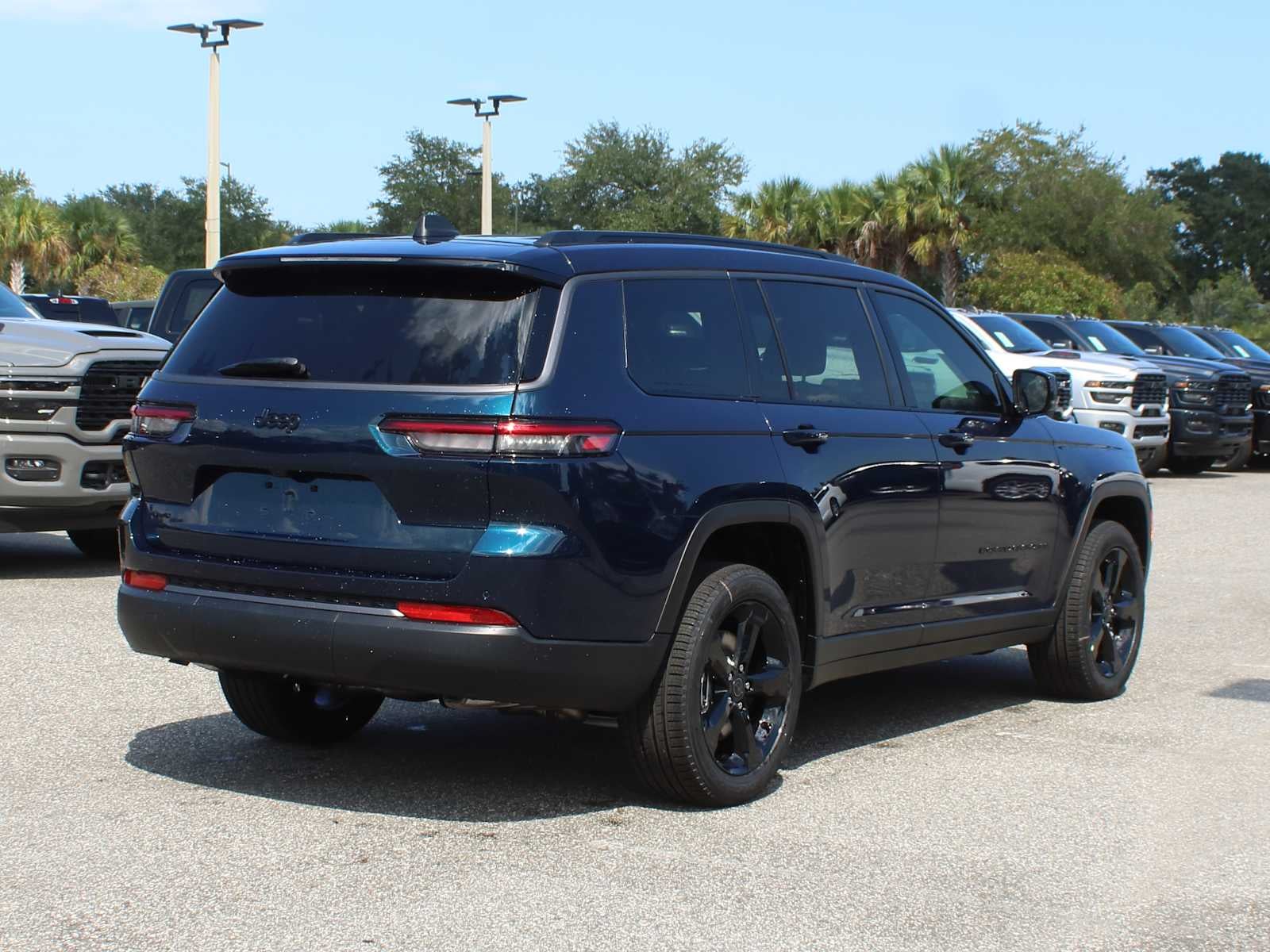 2027 Jeep Grand Cherokee L Limited