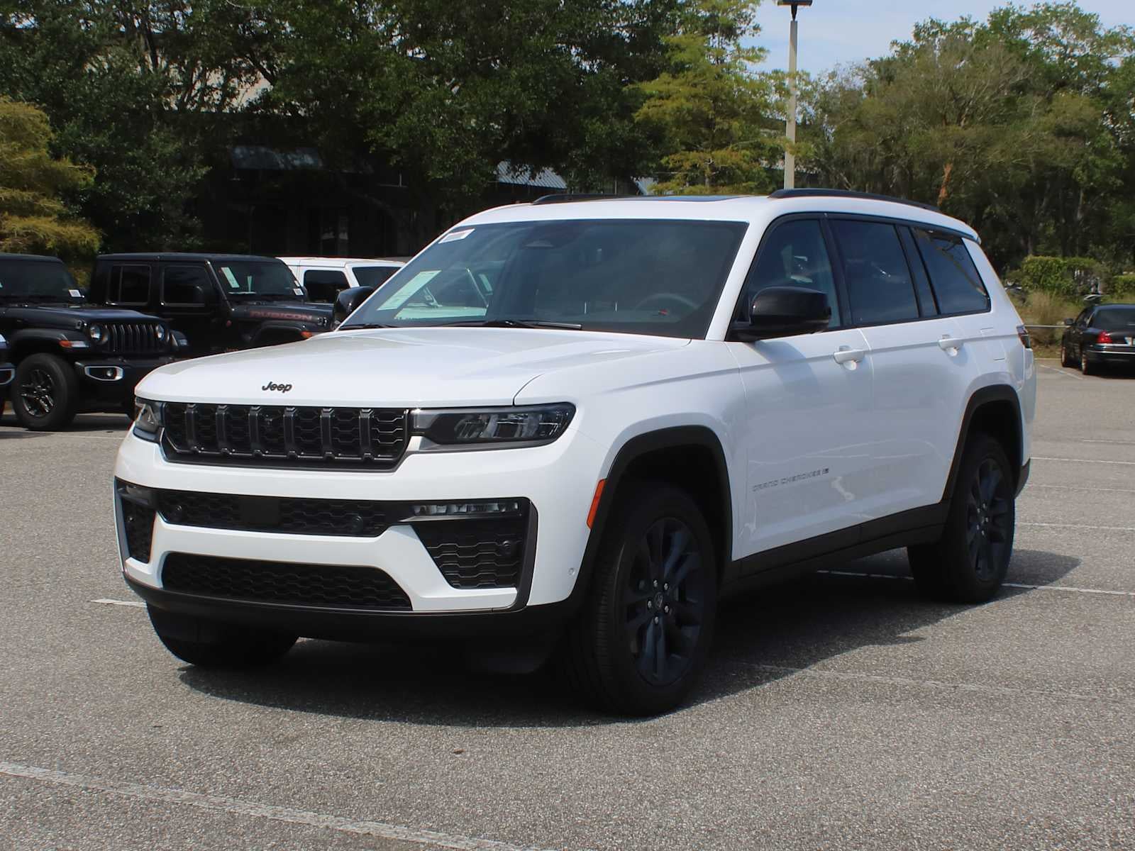 2026 Jeep Grand Cherokee L 85th Anniversary Edition