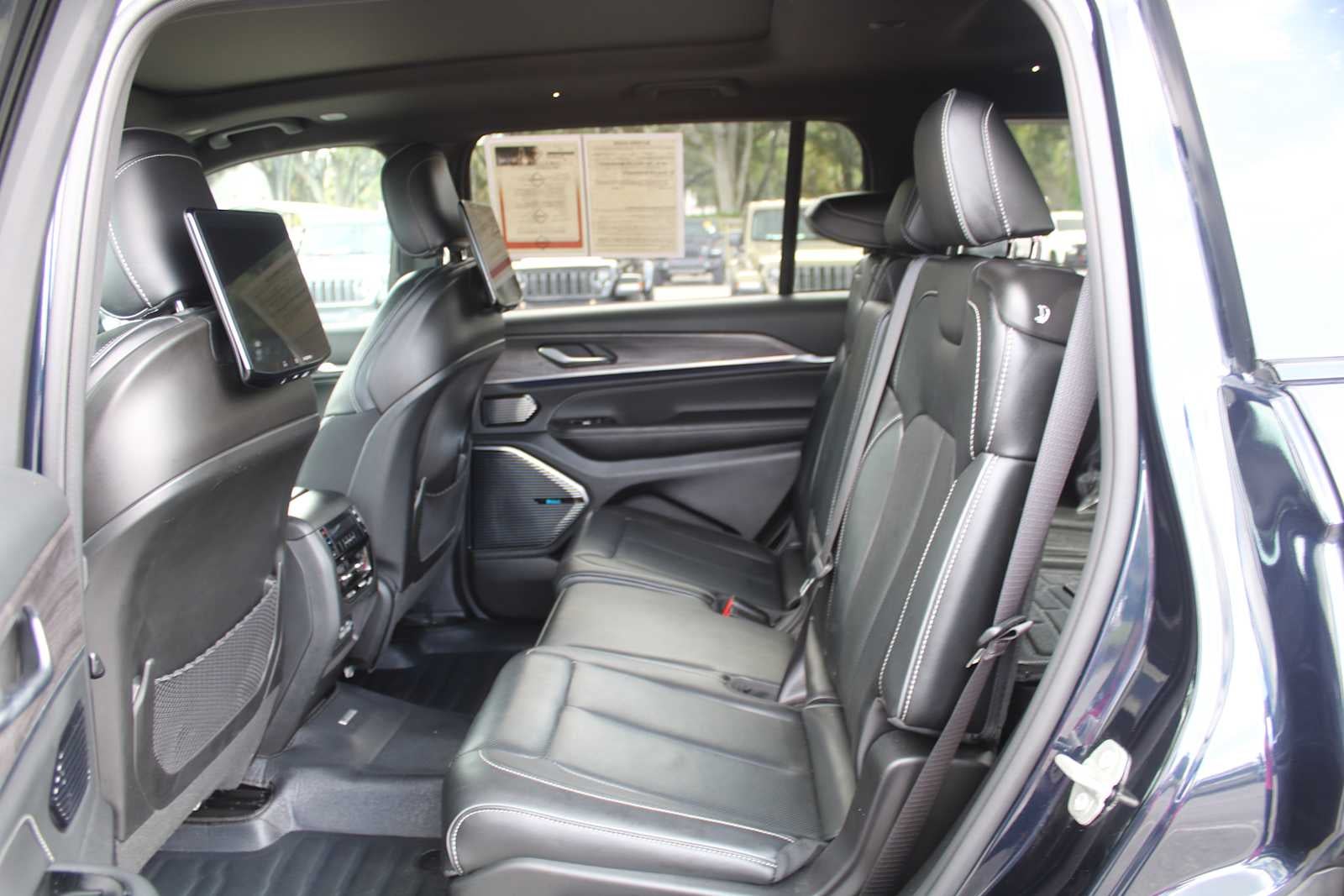 2023 Jeep Grand Cherokee L Overland
