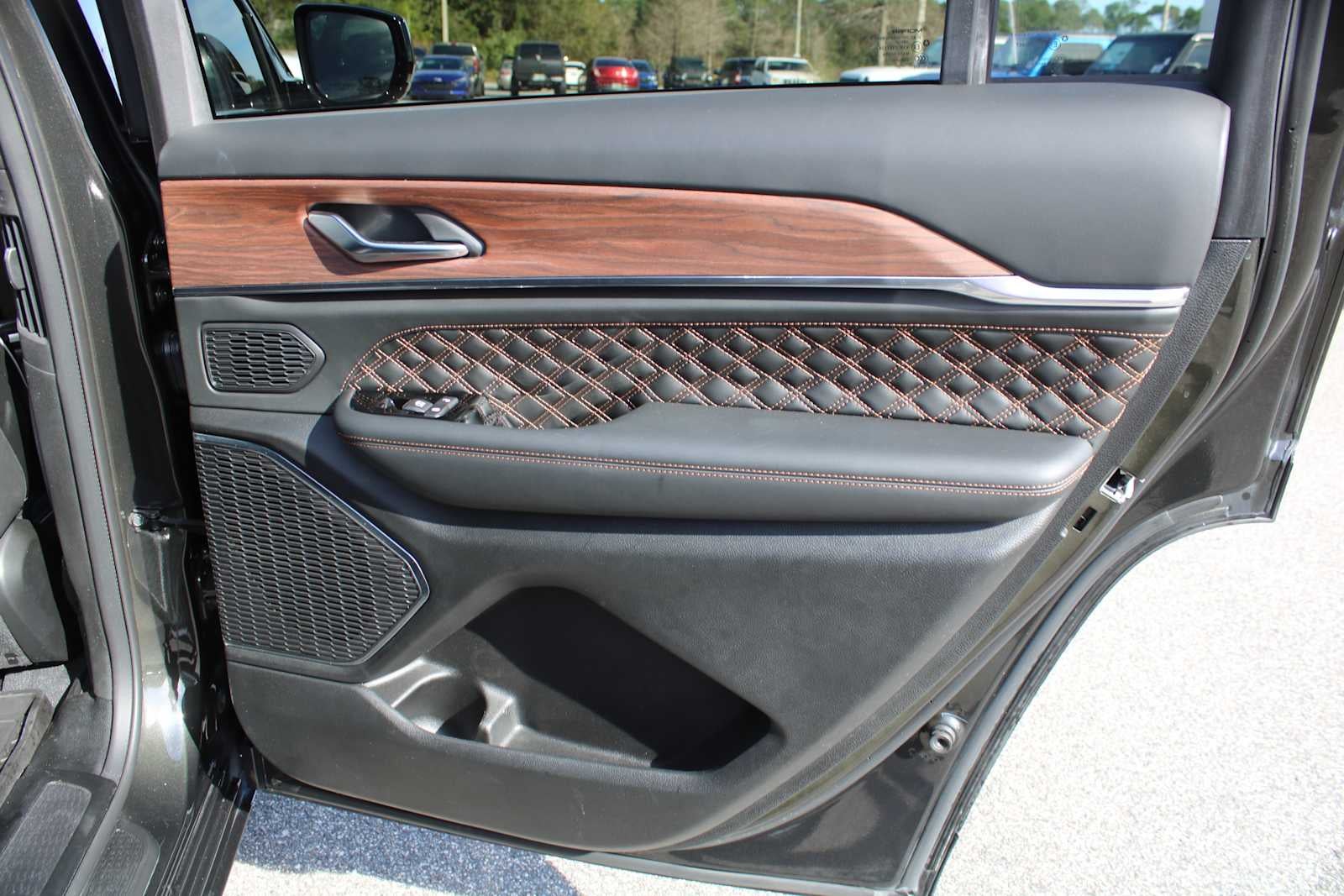 2023 Jeep Grand Cherokee L Summit 4x4