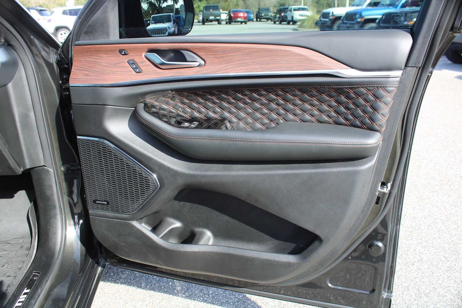 2023 Jeep Grand Cherokee L Summit 4x4