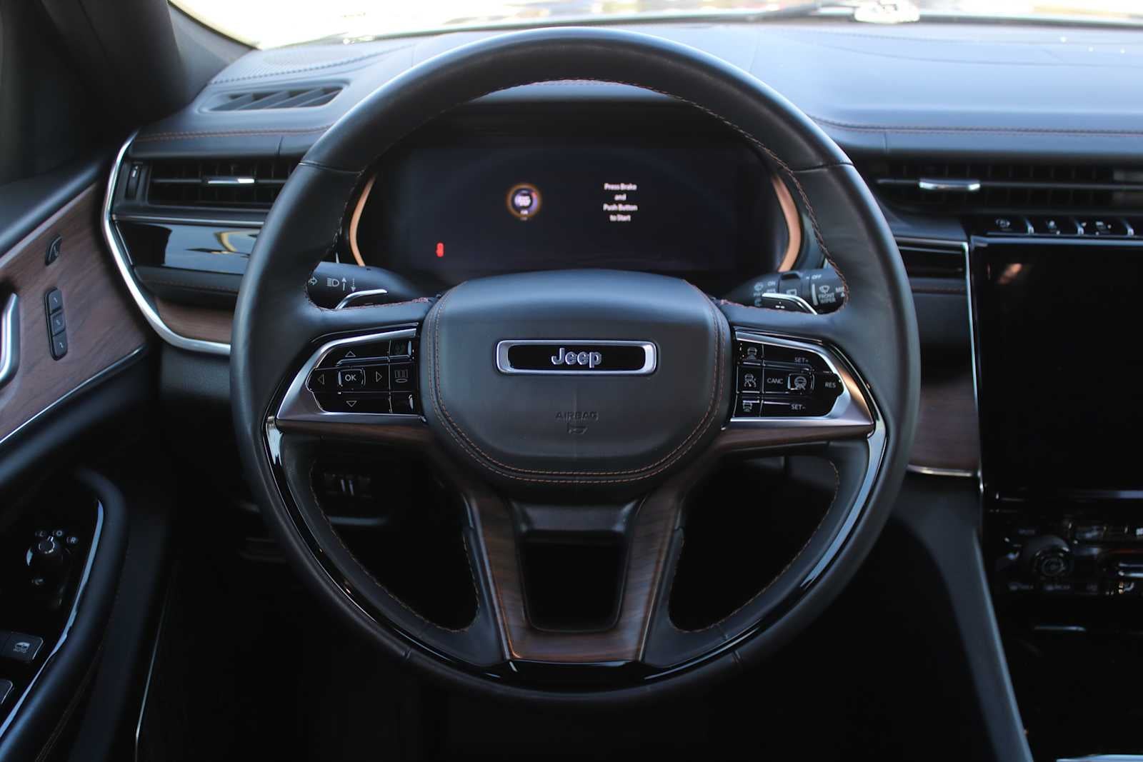 2023 Jeep Grand Cherokee L Summit 4x4