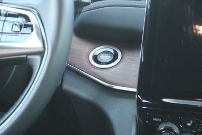 2023 Jeep Grand Cherokee L Summit 4x4