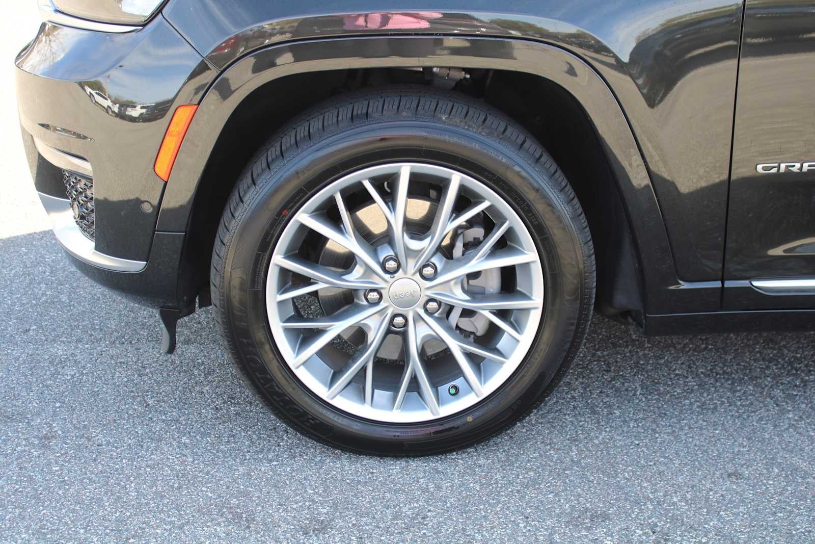 2023 Jeep Grand Cherokee L Summit 4x4