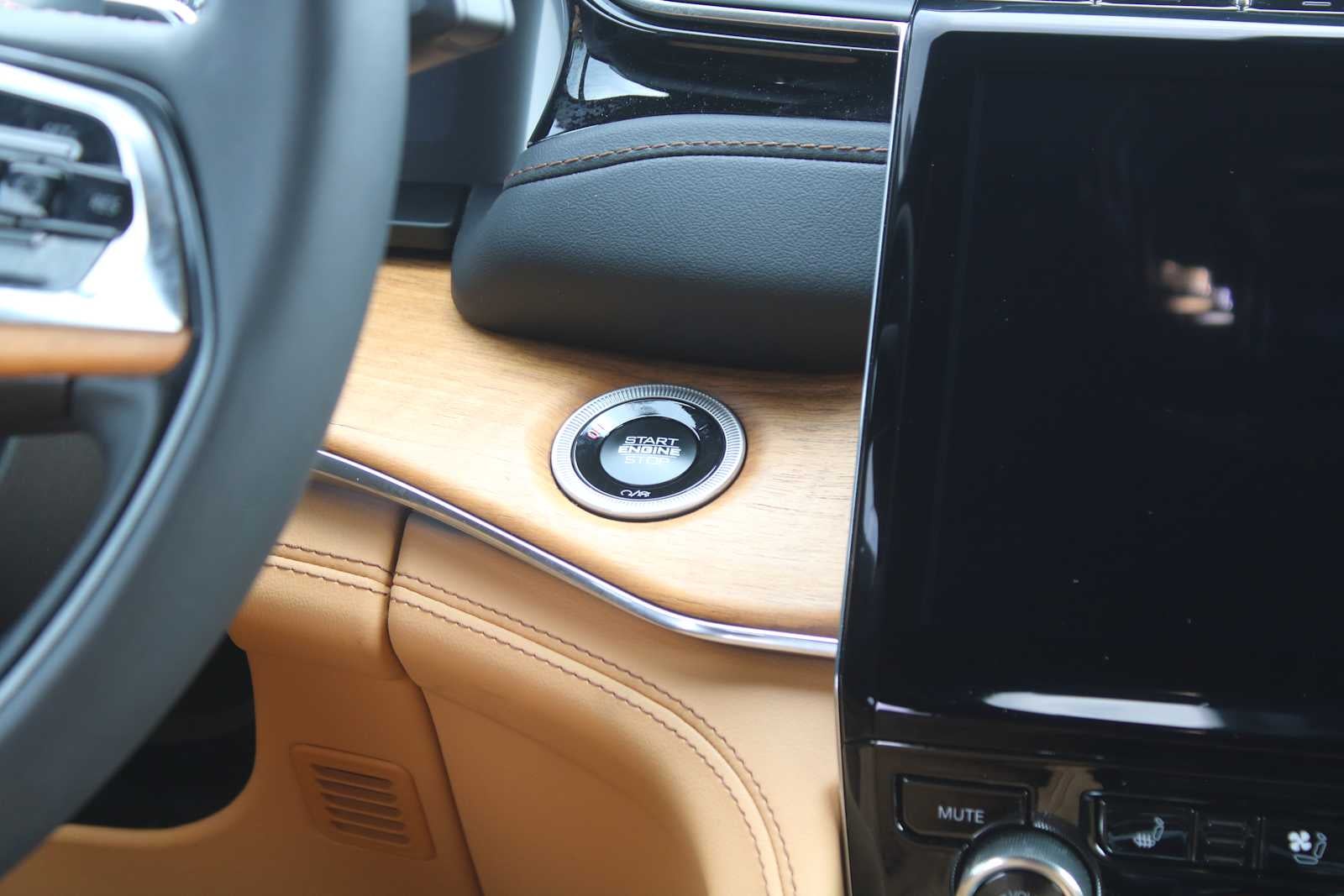 2024 Jeep Grand Cherokee L Summit Reserve