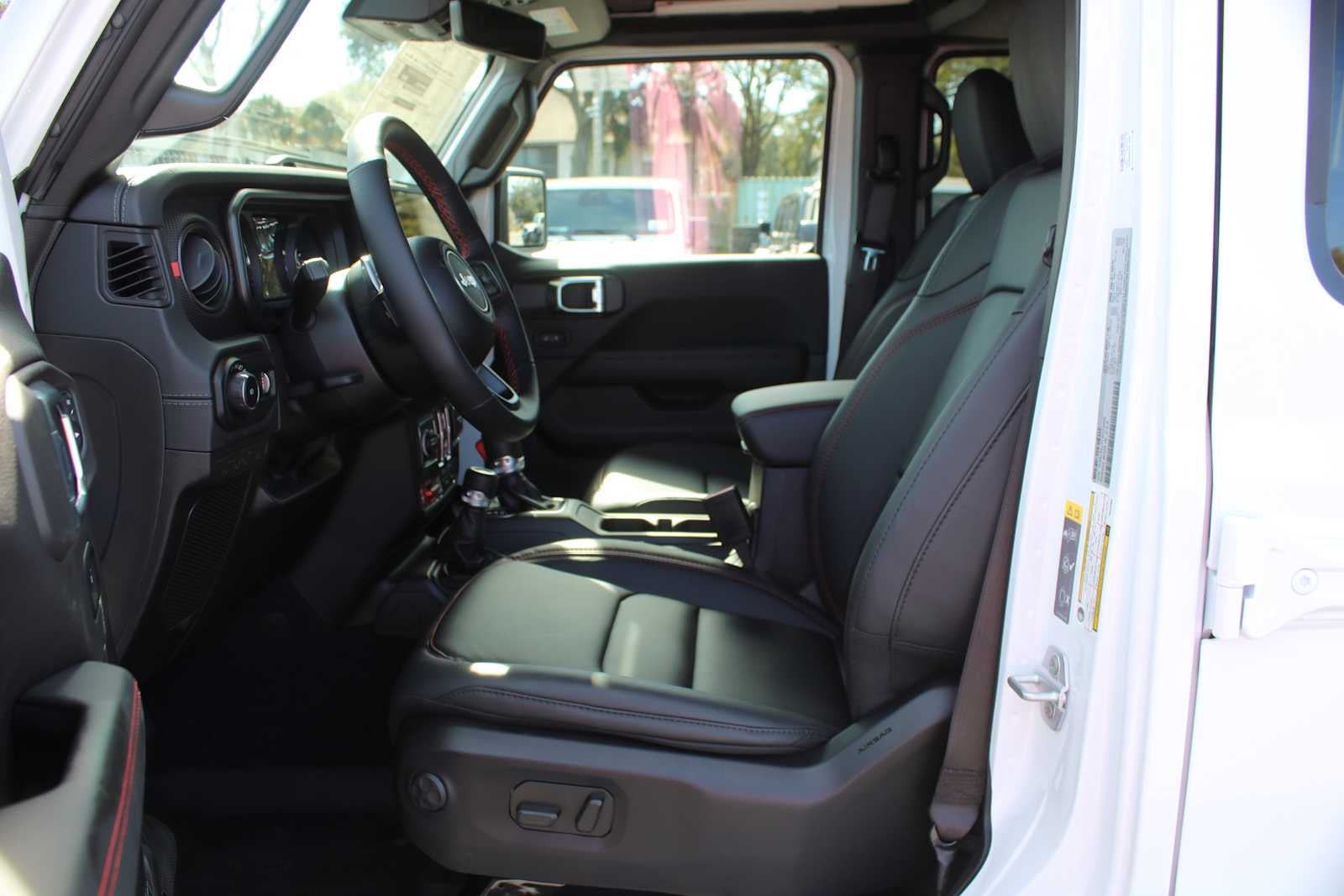 2026 Jeep Wrangler WRANGLER 4-DOOR MOAB 392