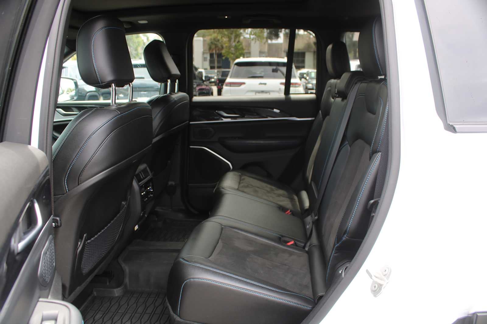 2023 Jeep Grand Cherokee 4xe Trailhawk