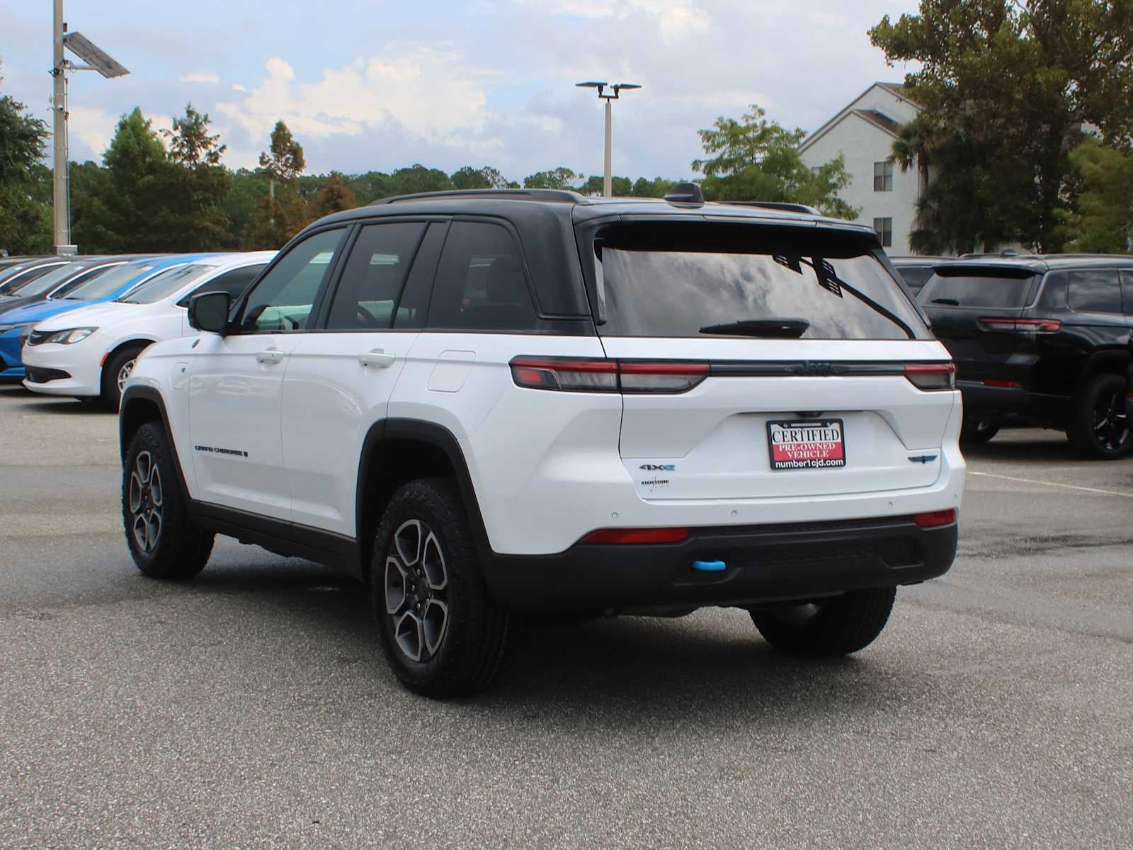 2023 Jeep Grand Cherokee 4xe Trailhawk