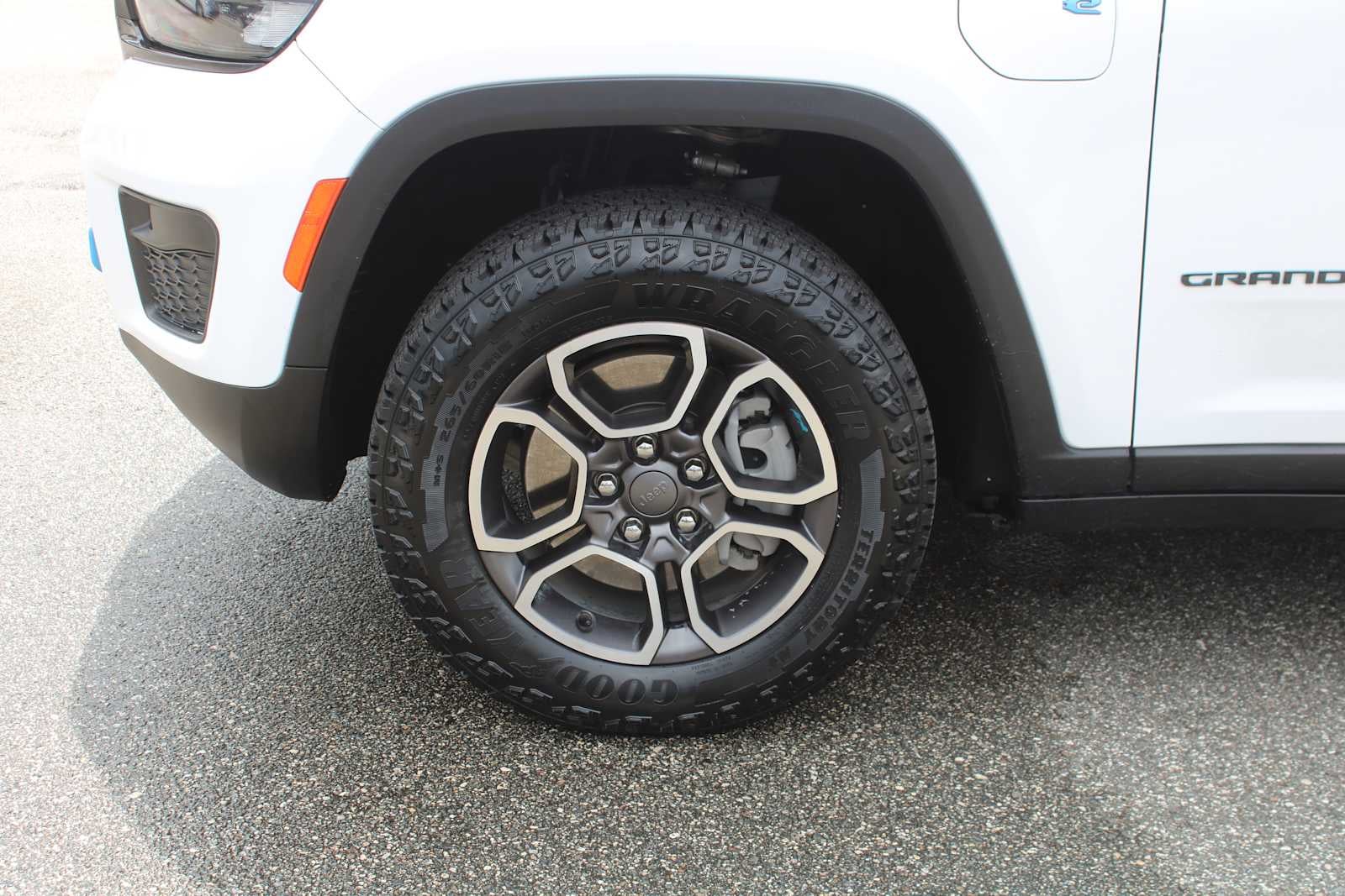 2023 Jeep Grand Cherokee 4xe Trailhawk