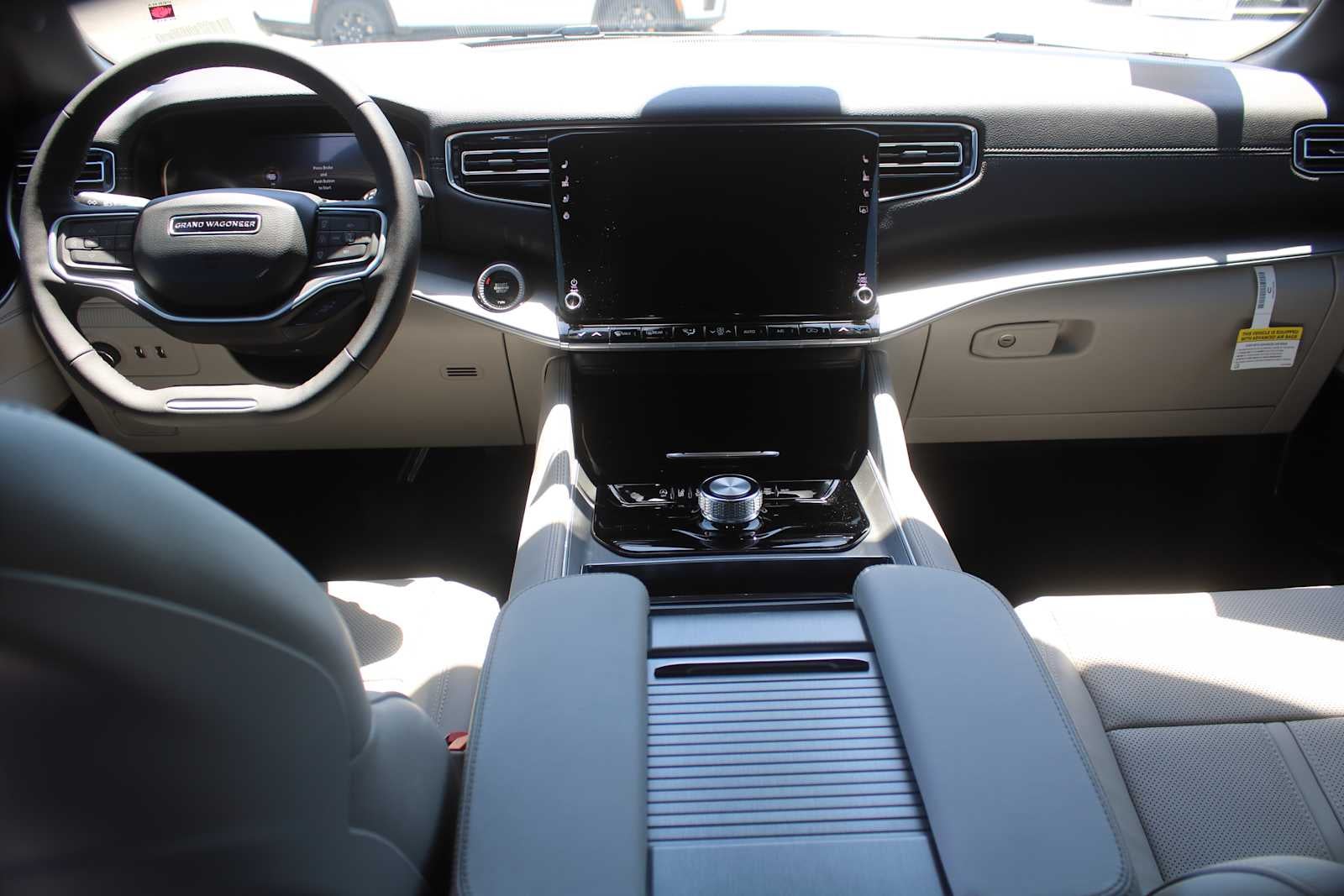 2026 Jeep Grand Wagoneer L 4x2