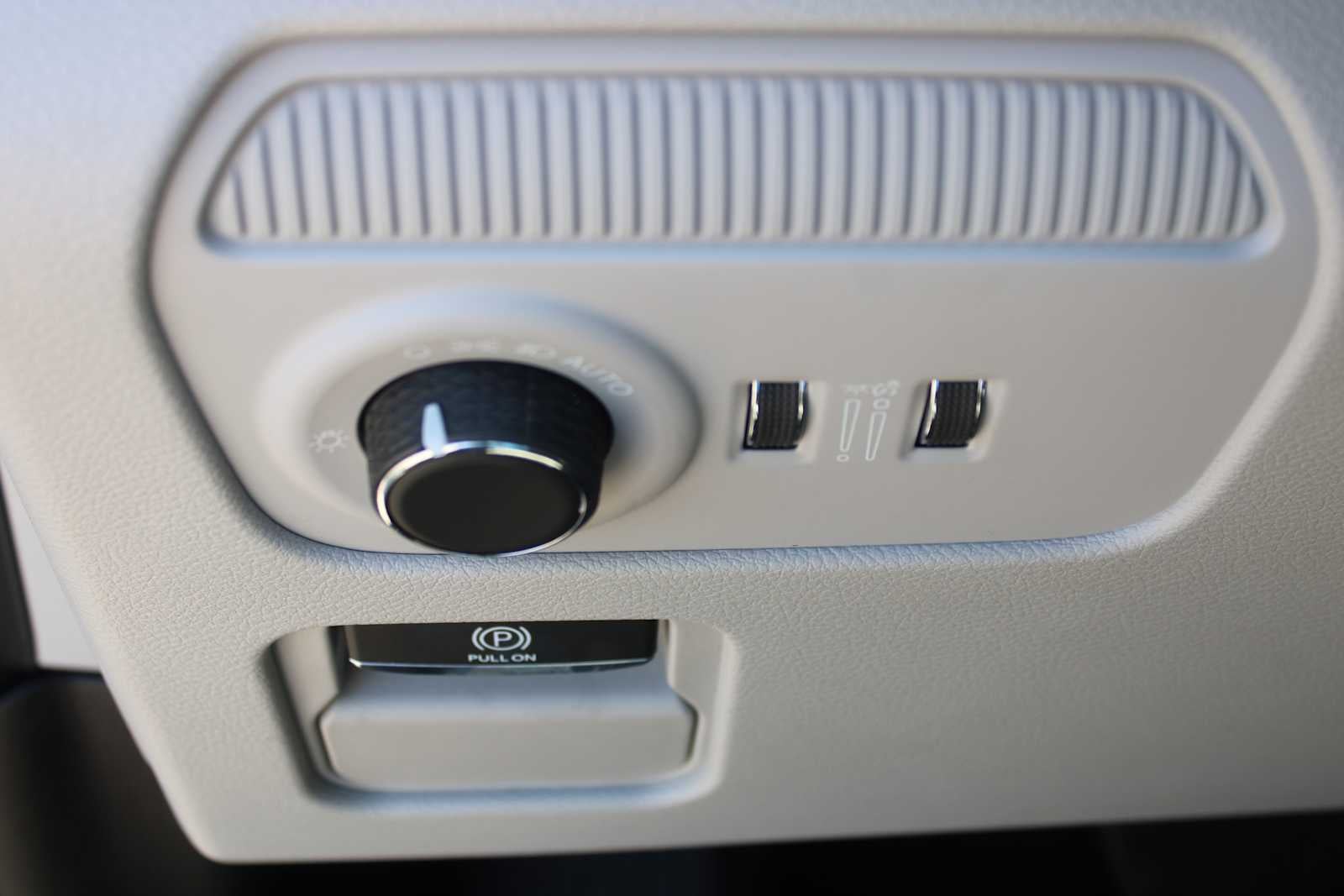 2026 Jeep Grand Wagoneer L 4x2