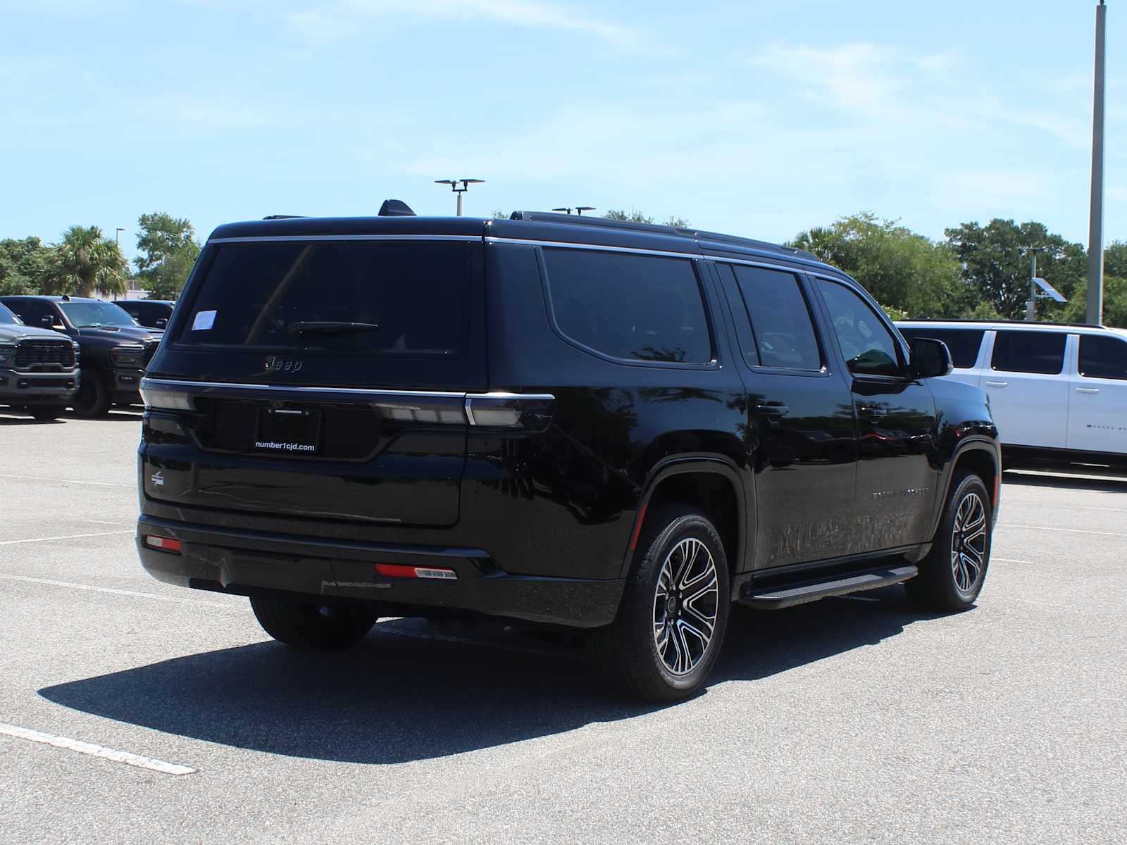 2026 Jeep Grand Wagoneer L 4x2