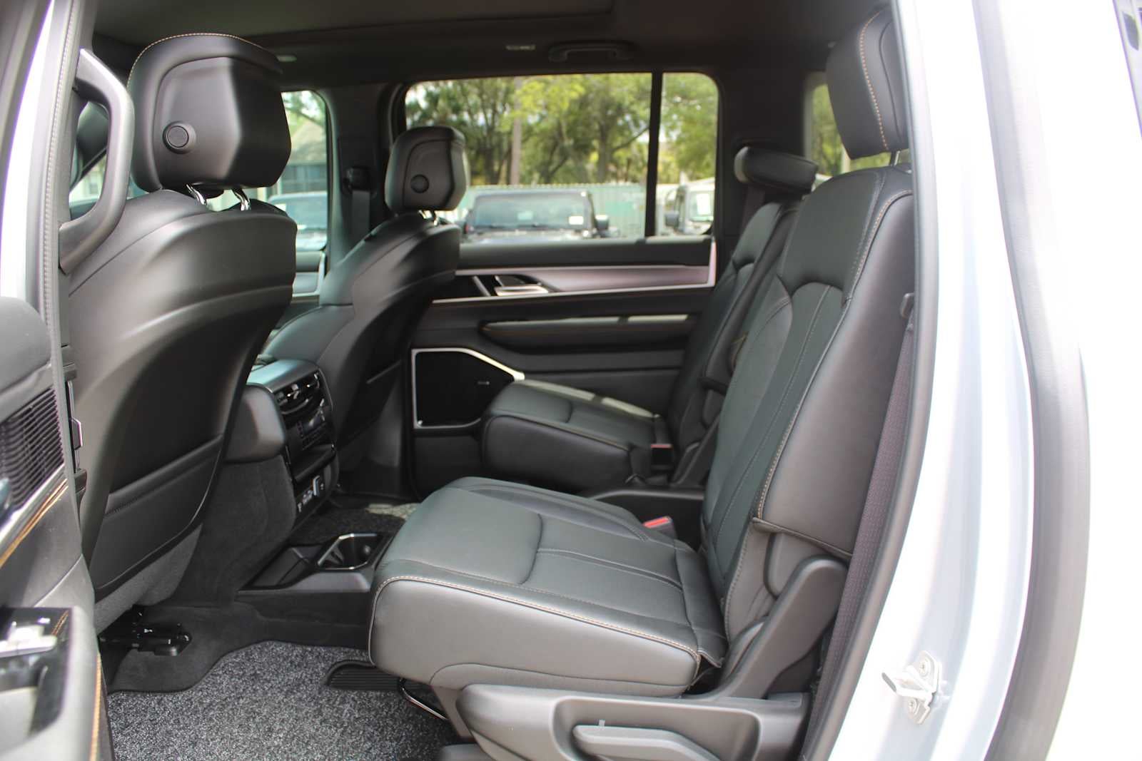2026 Jeep Grand Wagoneer L 85th Anniversary