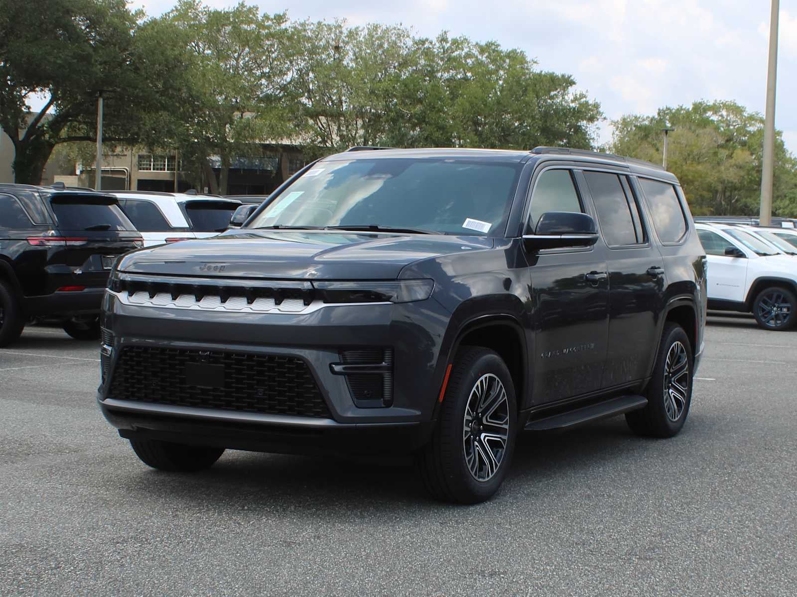 2026 Jeep Grand Wagoneer 4x2