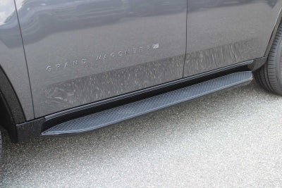 2026 Jeep Grand Wagoneer 4x2