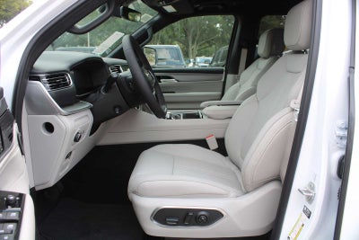 2026 Jeep Grand Wagoneer 4x2