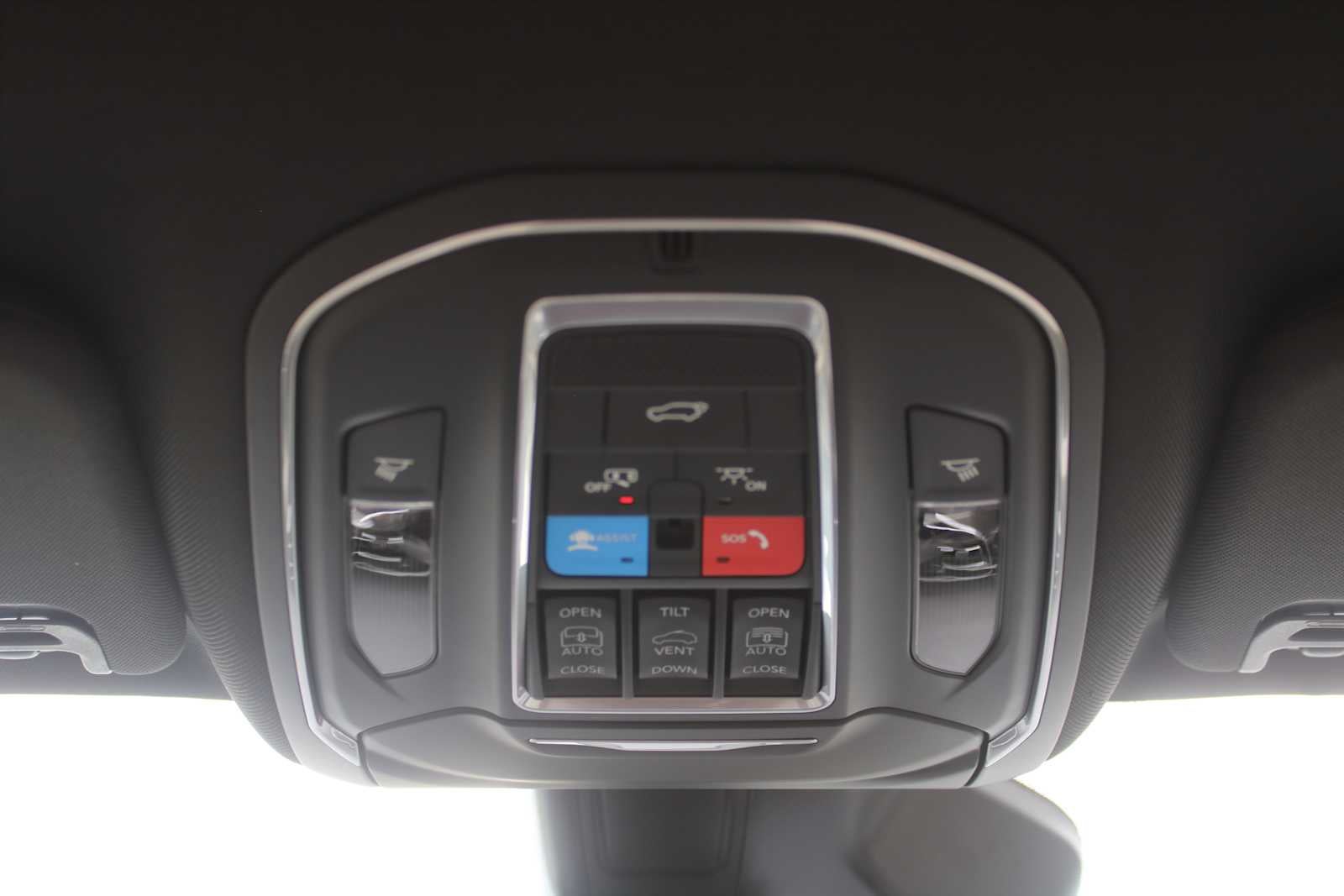 2026 Jeep Grand Wagoneer 4x2