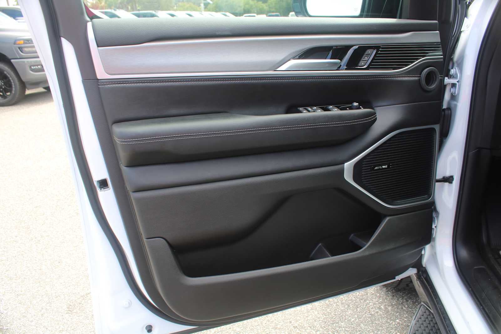 2026 Jeep Grand Wagoneer Upland