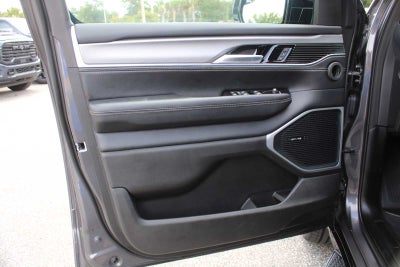 2024 Jeep Wagoneer Series II Carbide