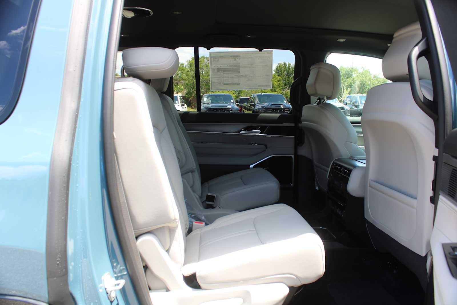 2026 Jeep Grand Wagoneer Limited Reserve
