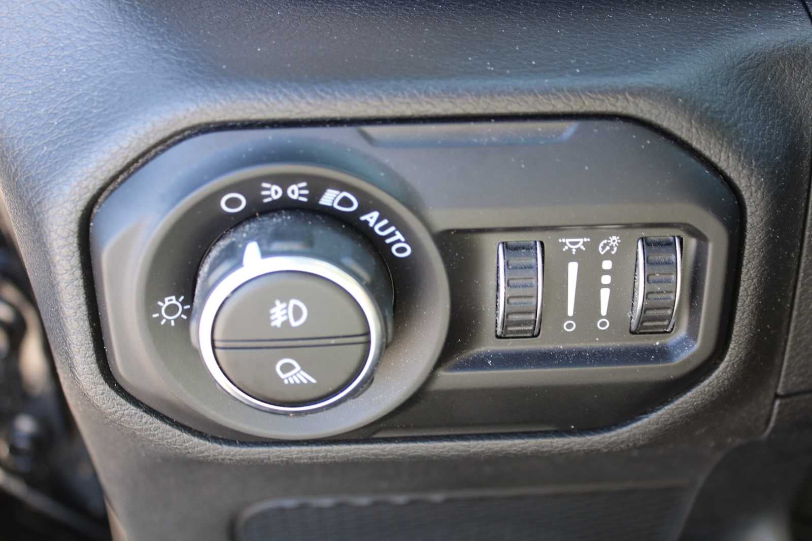 2020 Jeep Gladiator Sport S 4x4