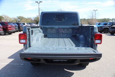 2026 Jeep Gladiator GLADIATOR SAHARA 4X4