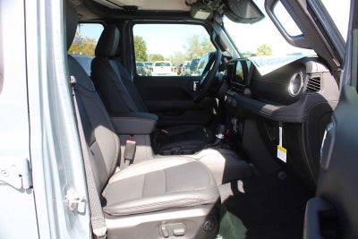 2026 Jeep Gladiator GLADIATOR SAHARA 4X4