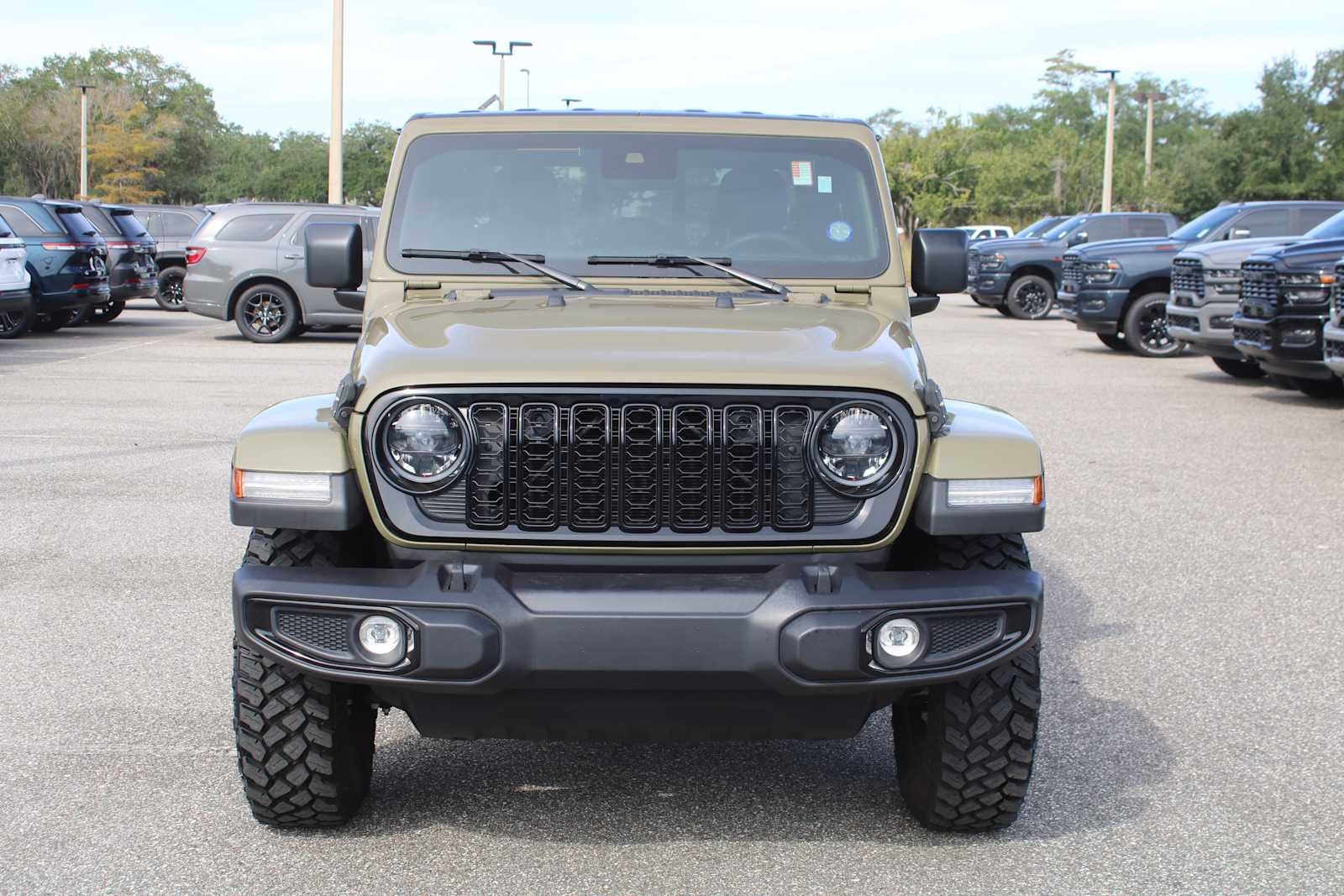 2025 Jeep Gladiator Willys