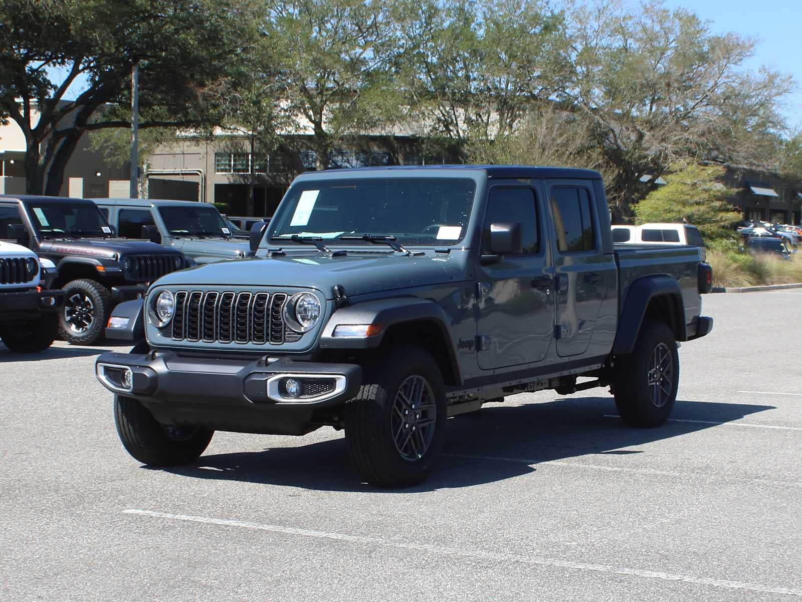 2026 Jeep Gladiator Sport