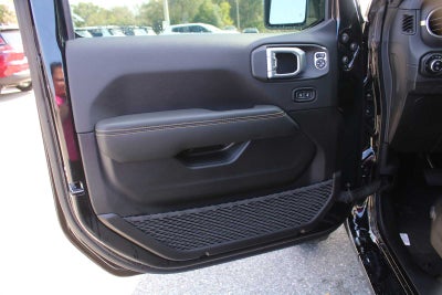 2026 Jeep Gladiator GLADIATOR SAHARA 4X4