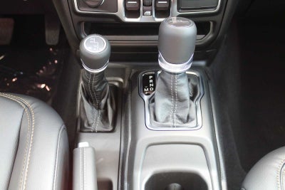 2026 Jeep Gladiator GLADIATOR SAHARA 4X4