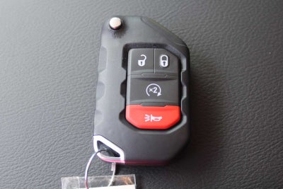 2026 Jeep Gladiator GLADIATOR SAHARA 4X4