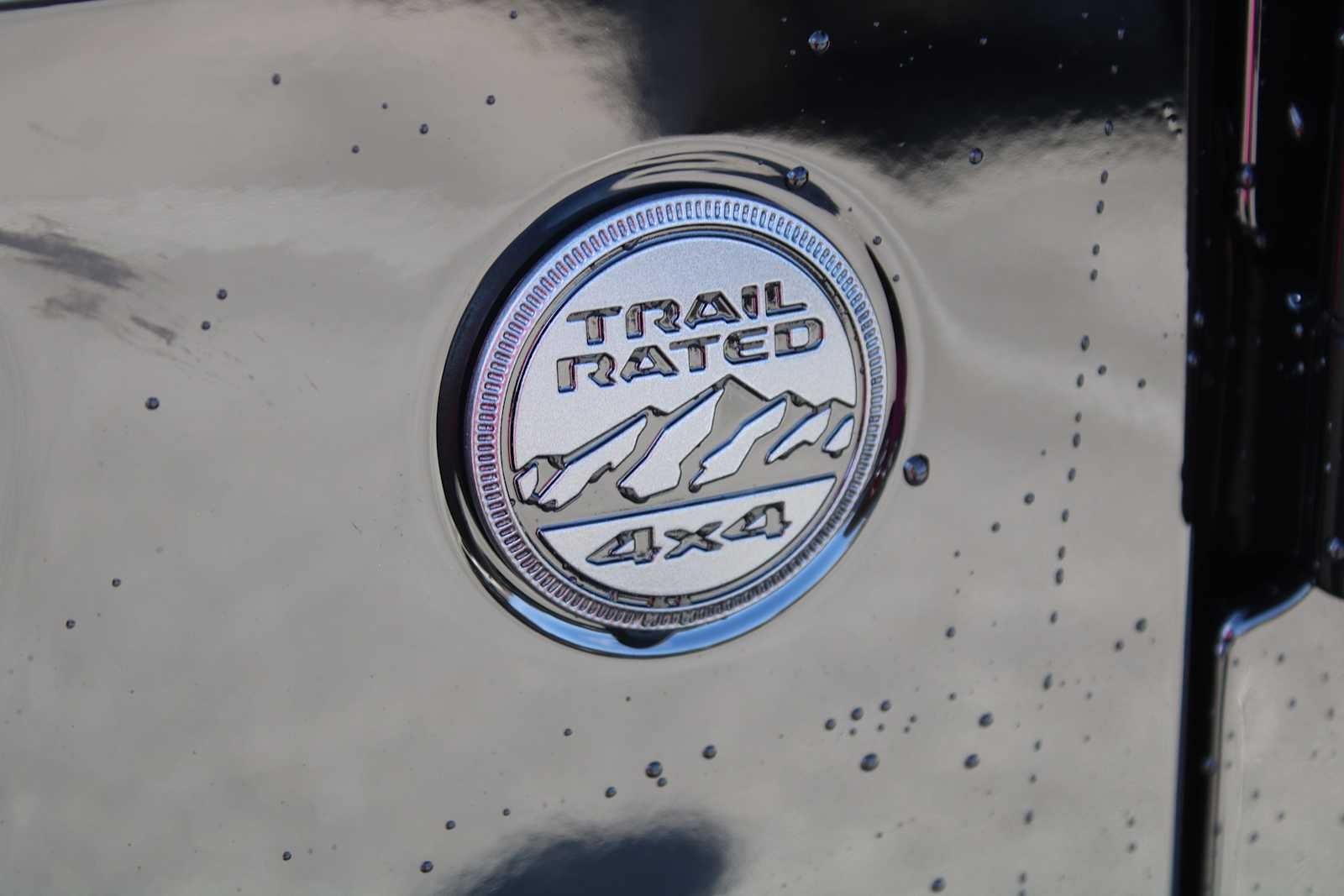 2026 Jeep Gladiator GLADIATOR SAHARA 4X4