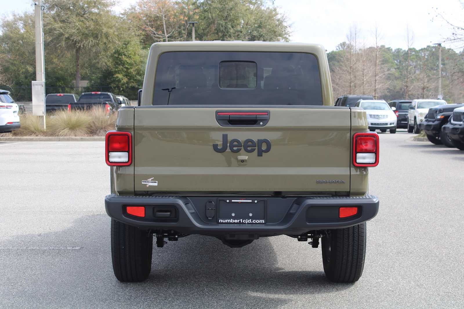 2026 Jeep Gladiator GLADIATOR SAHARA 4X4