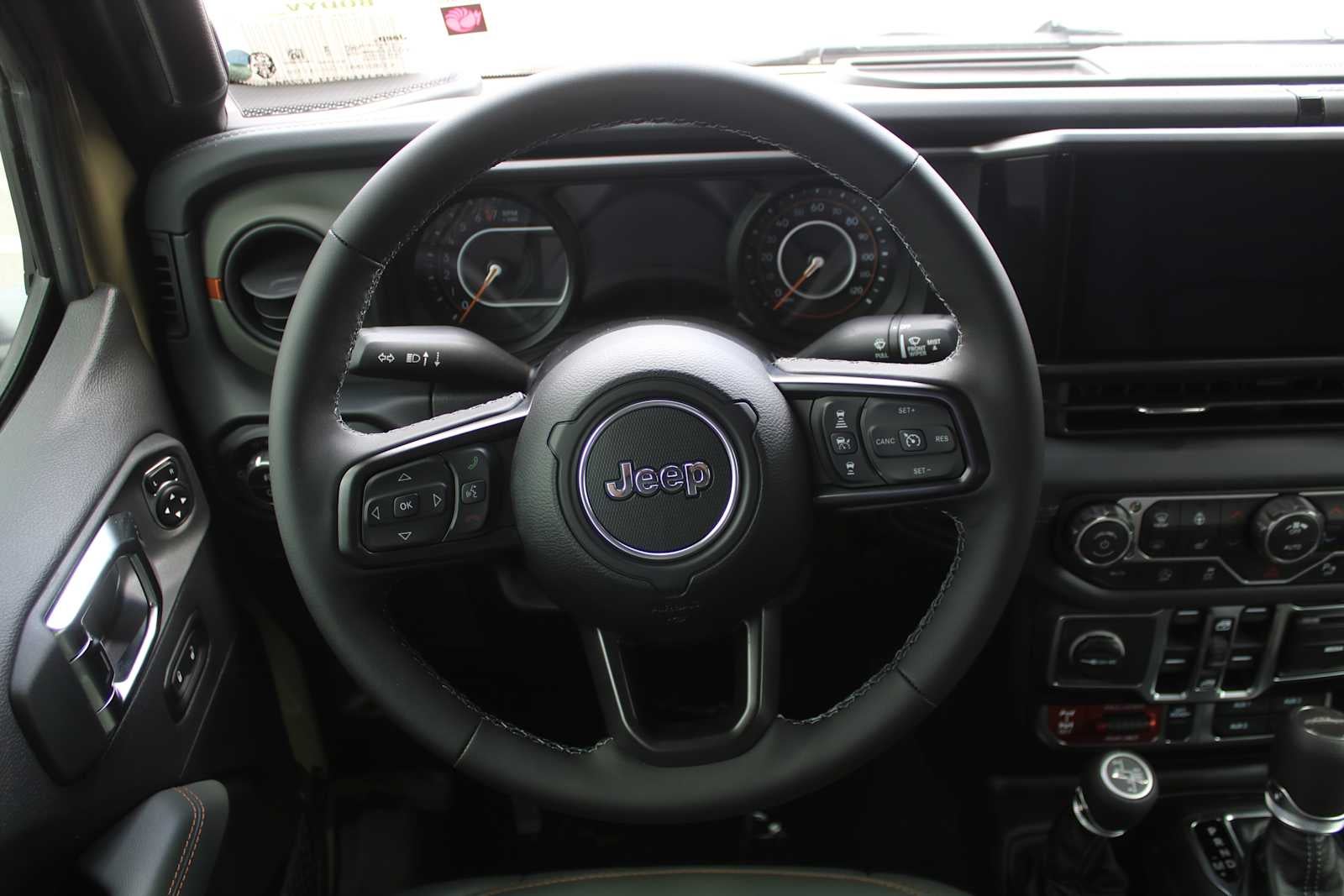 2026 Jeep Gladiator GLADIATOR MOJAVE X 4X4