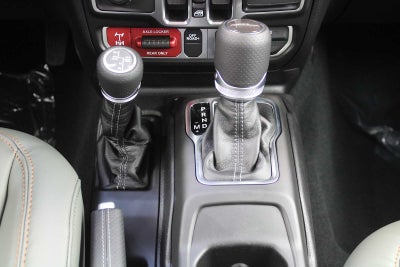 2026 Jeep Gladiator GLADIATOR MOJAVE X 4X4