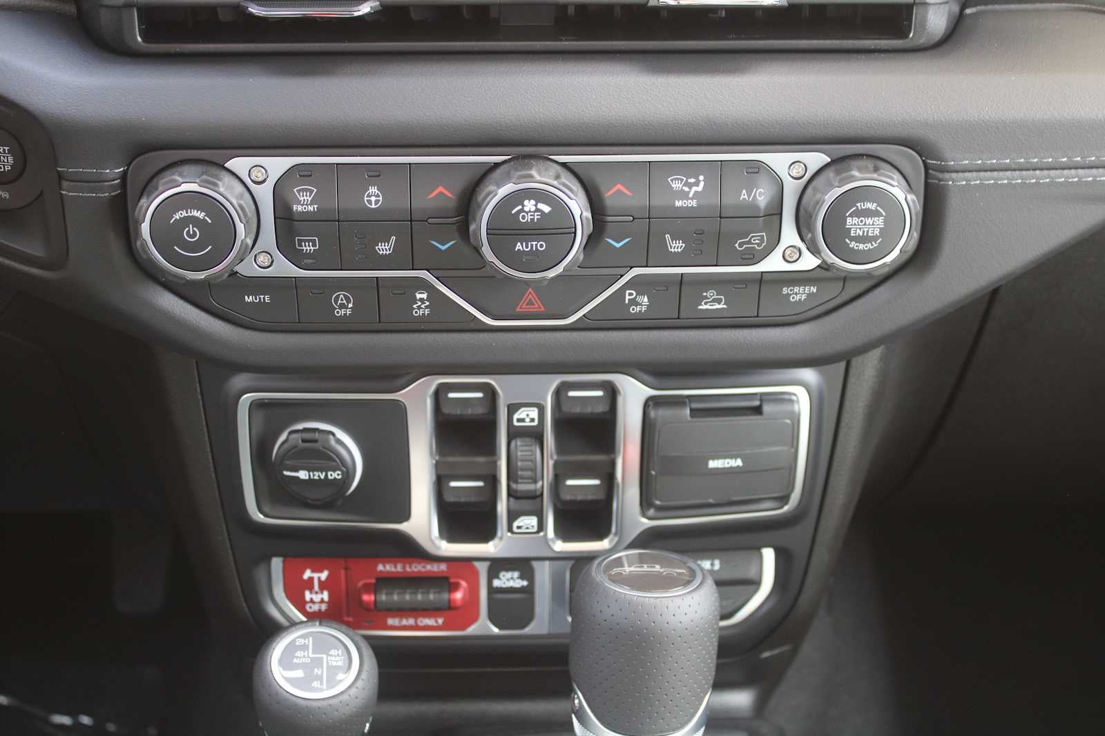 2026 Jeep Gladiator Mojave X