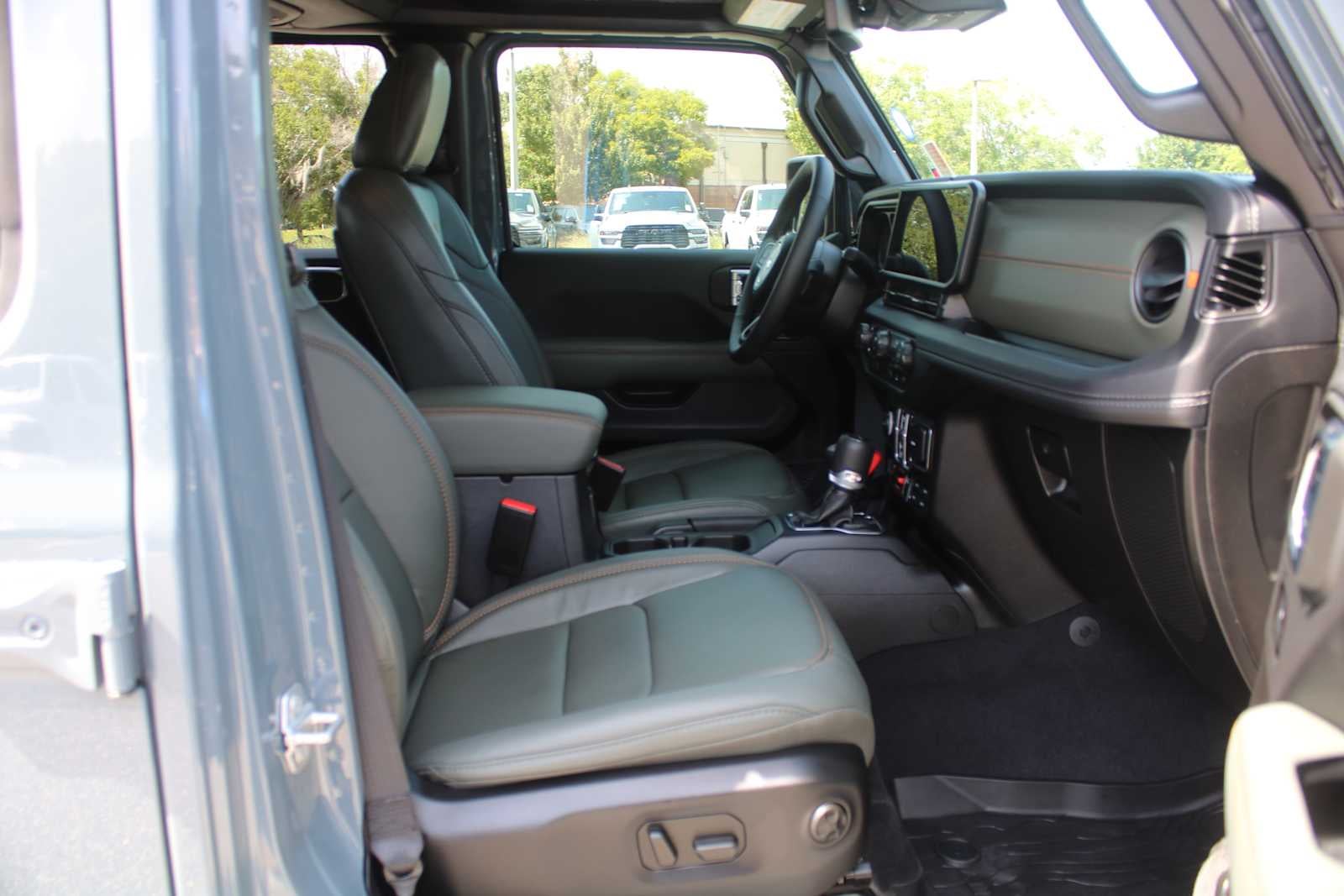 2025 Jeep Gladiator Mojave X
