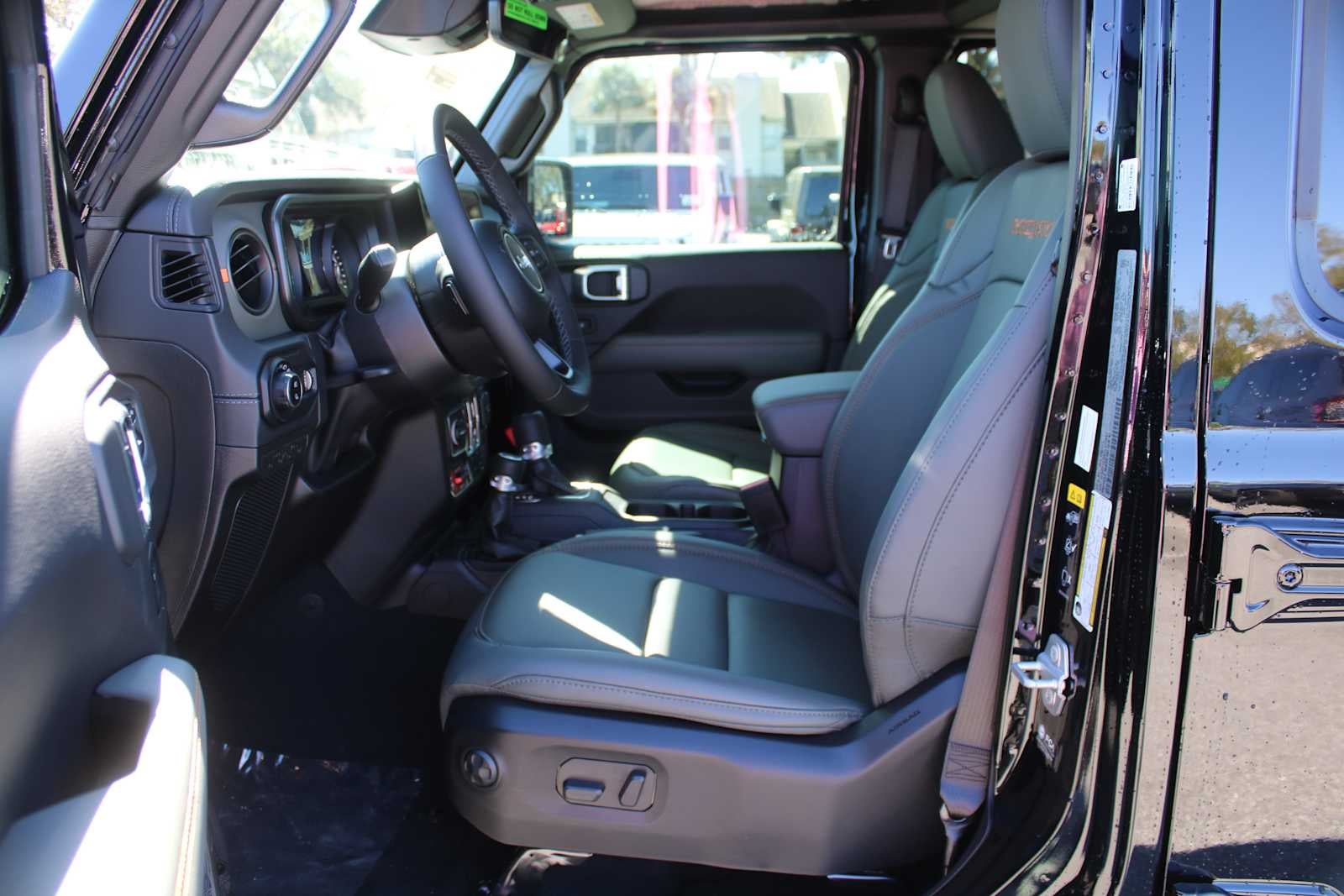 2026 Jeep Gladiator GLADIATOR MOJAVE X 4X4