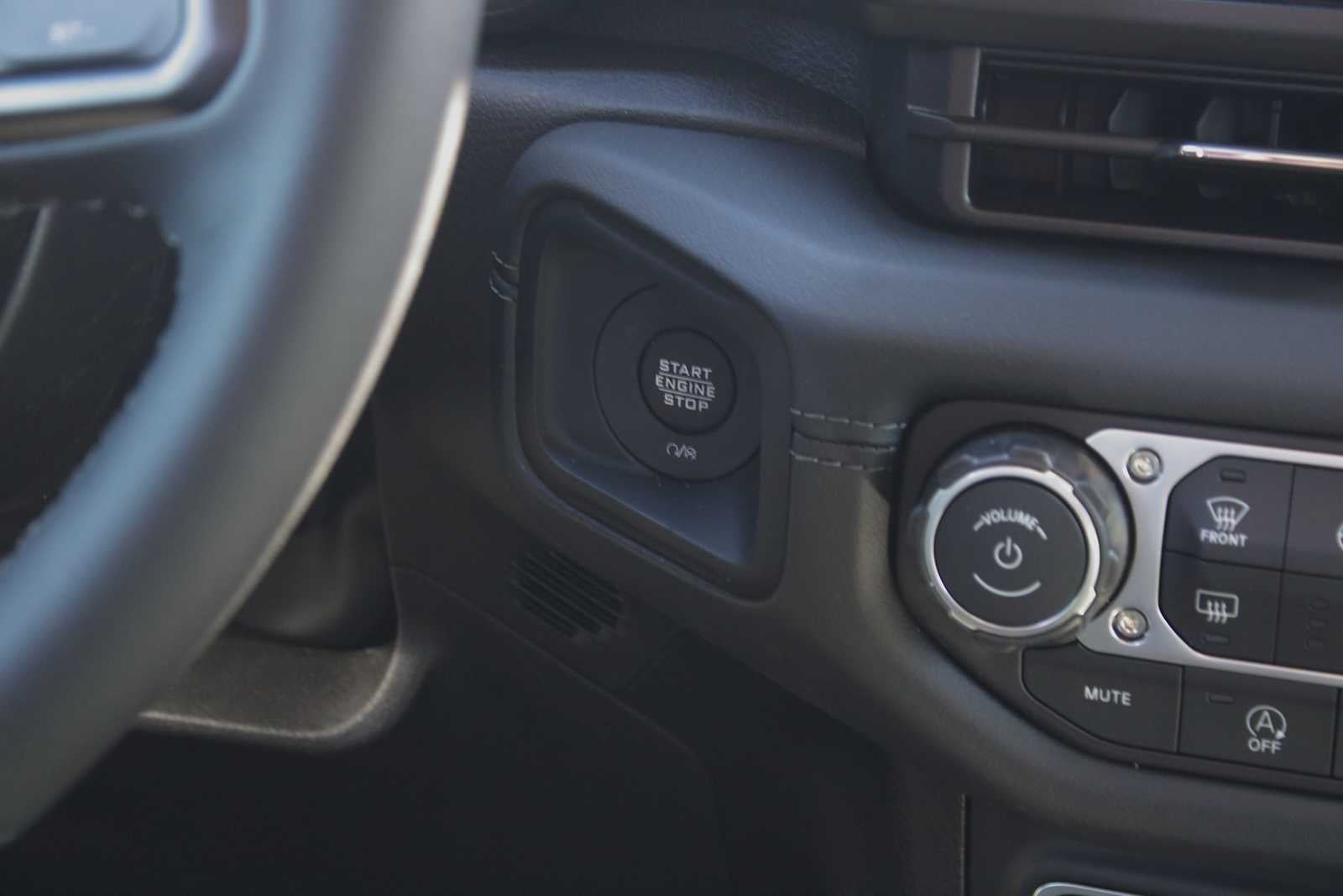 2026 Jeep Gladiator GLADIATOR MOJAVE X 4X4