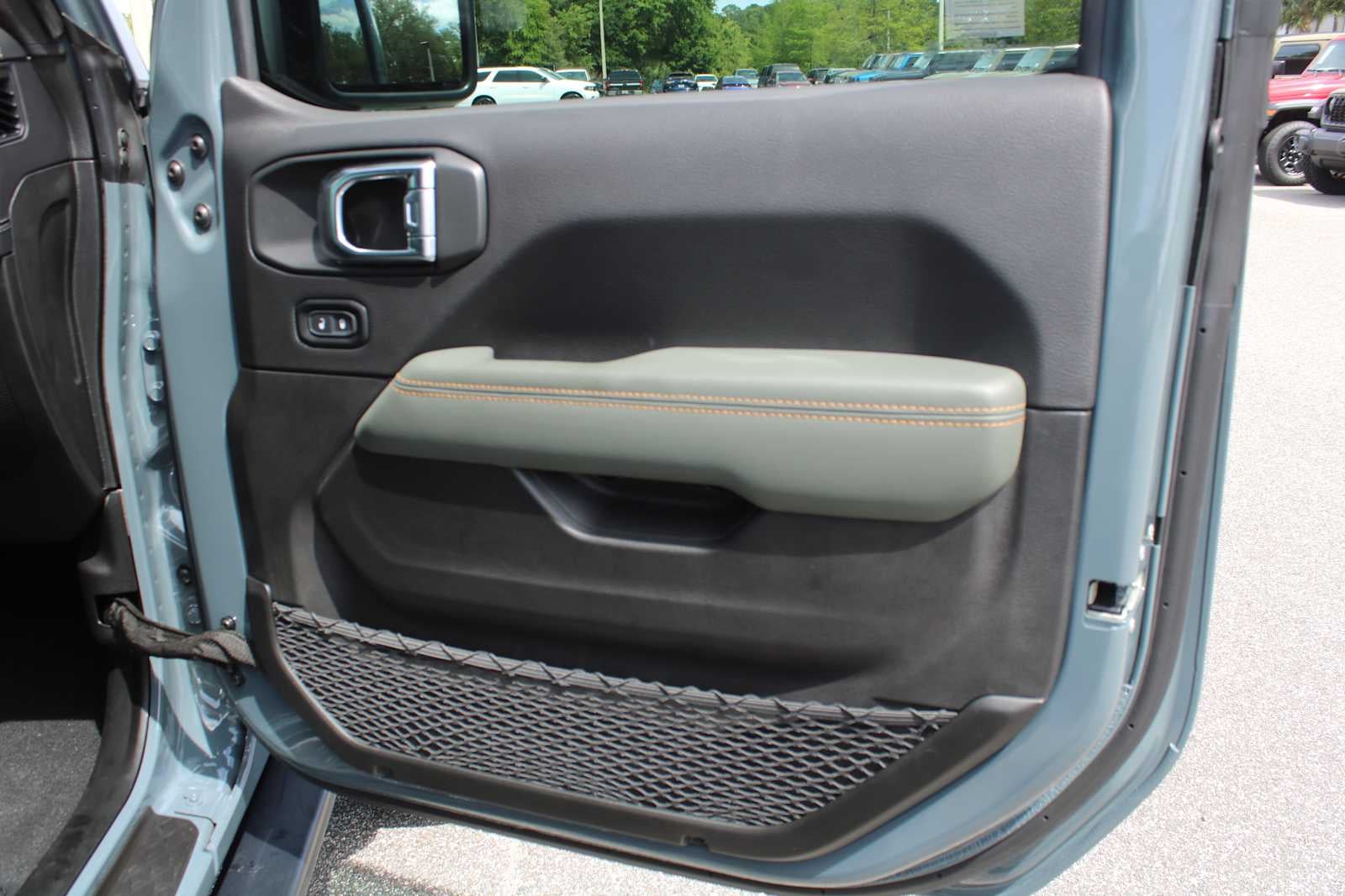 2025 Jeep Gladiator Mojave X