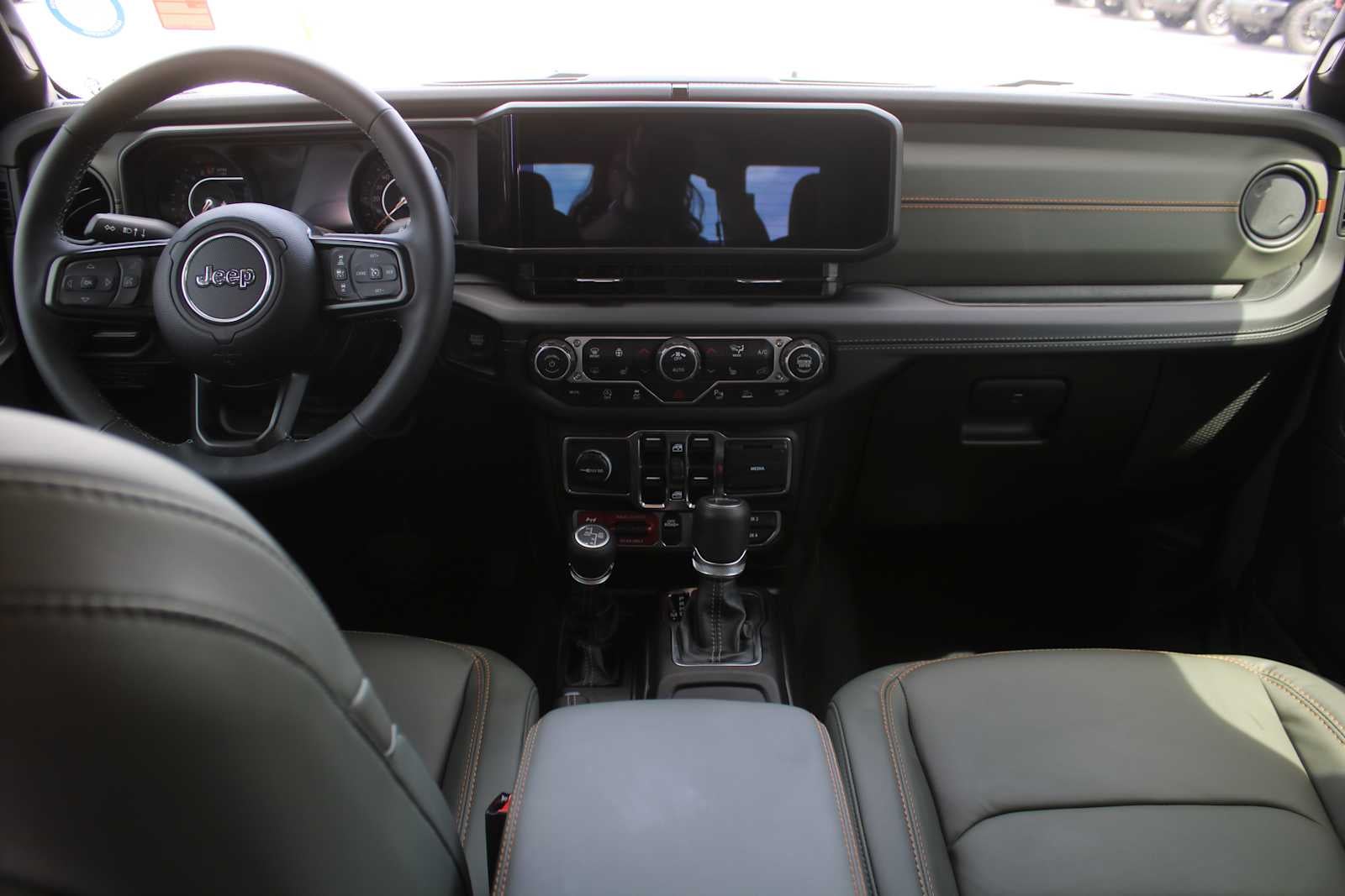 2025 Jeep Gladiator Mojave X