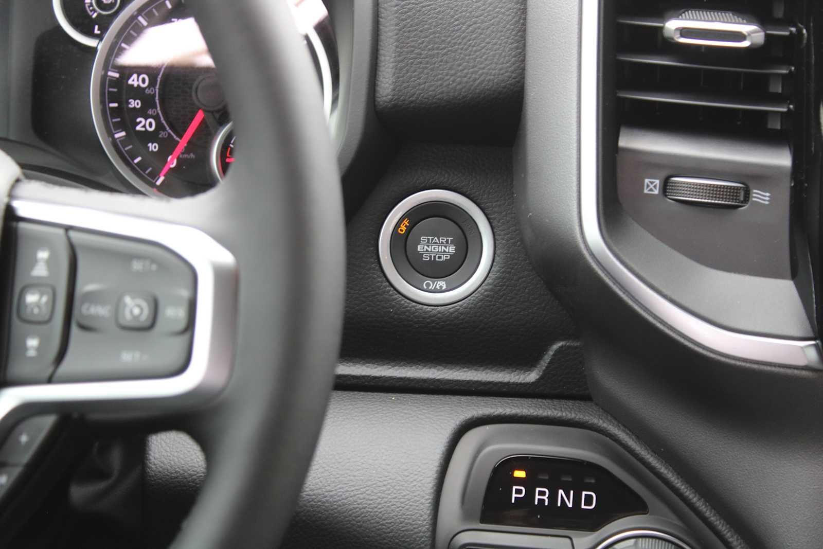 2026 RAM Ram 1500 RAM 1500 BIG HORN CREW CAB 4X2 5'7' BOX