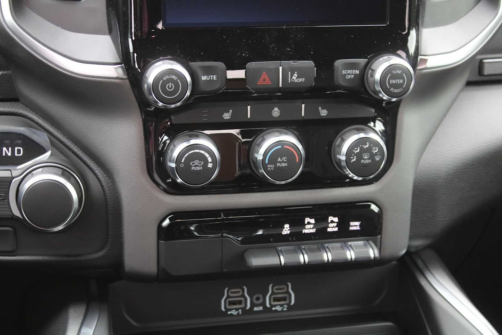 2026 RAM Ram 1500 RAM 1500 BIG HORN CREW CAB 4X2 5'7' BOX