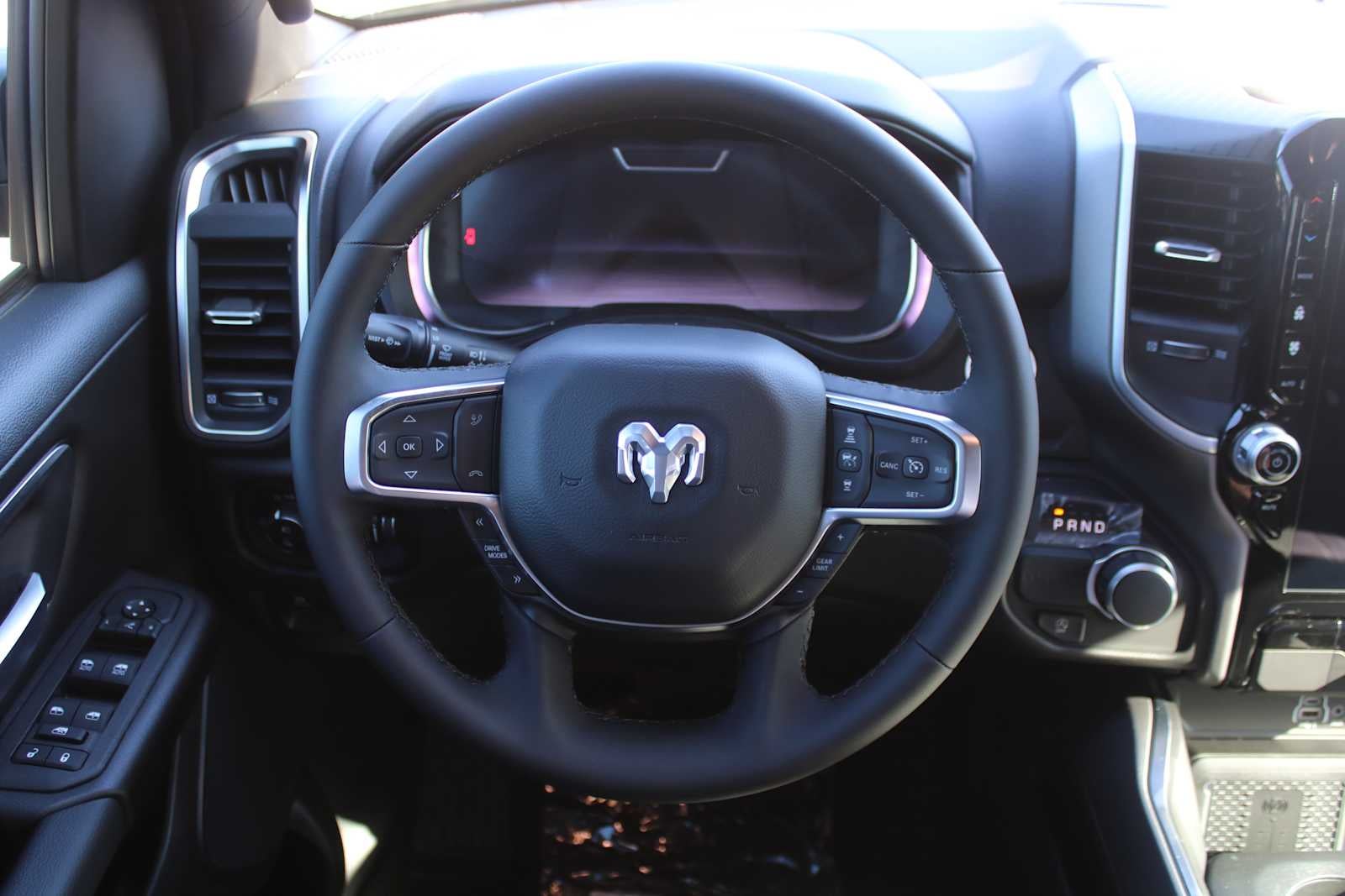 2026 RAM Ram 1500 RAM 1500 BIG HORN CREW CAB 4X2 5'7' BOX