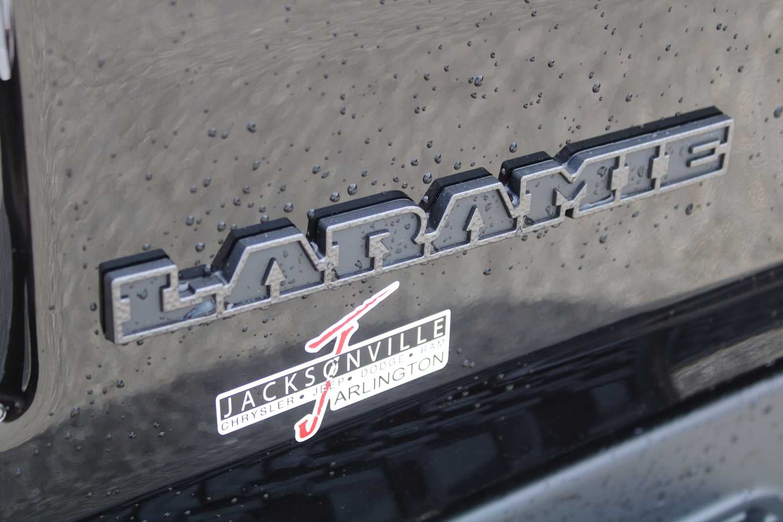 2026 RAM Ram 1500 RAM 1500 LARAMIE CREW CAB 4X2 5'7' BOX