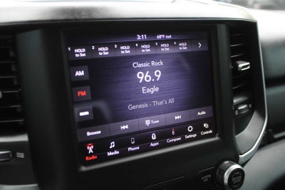 2021 RAM 1500 Big Horn Crew Cab 4x4 5'7' Box