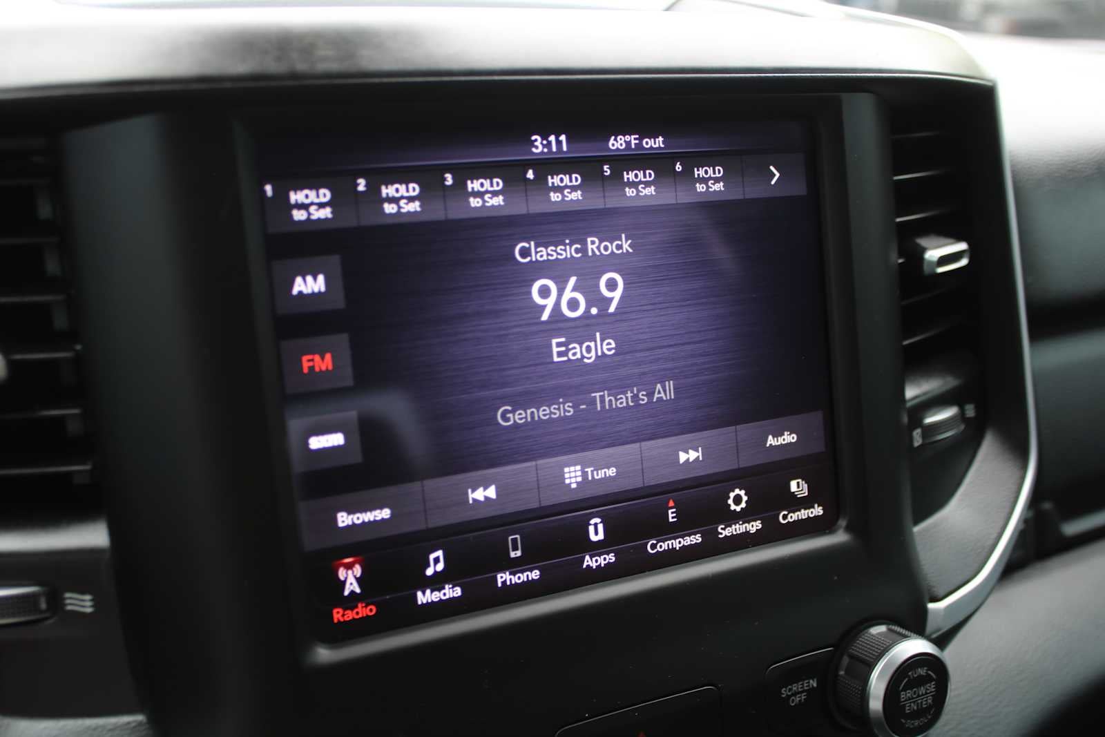 2021 RAM 1500 Big Horn Crew Cab 4x4 5'7' Box