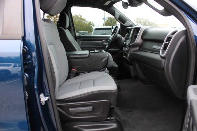 2022 RAM 1500 Big Horn Crew Cab 4x4 5'7' Box