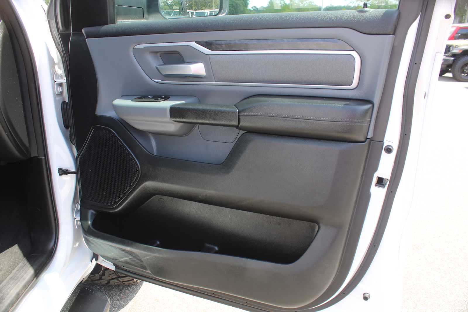 2022 RAM 1500 Big Horn Quad Cab 4x4 6'4' Box